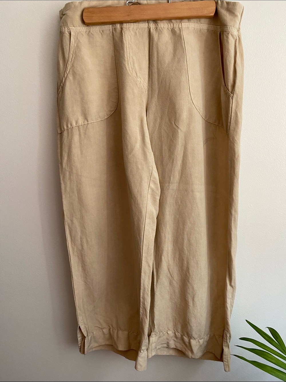 Vintage Spirit Beige Linen and Rayon blend Wide Leg Cropped Pants